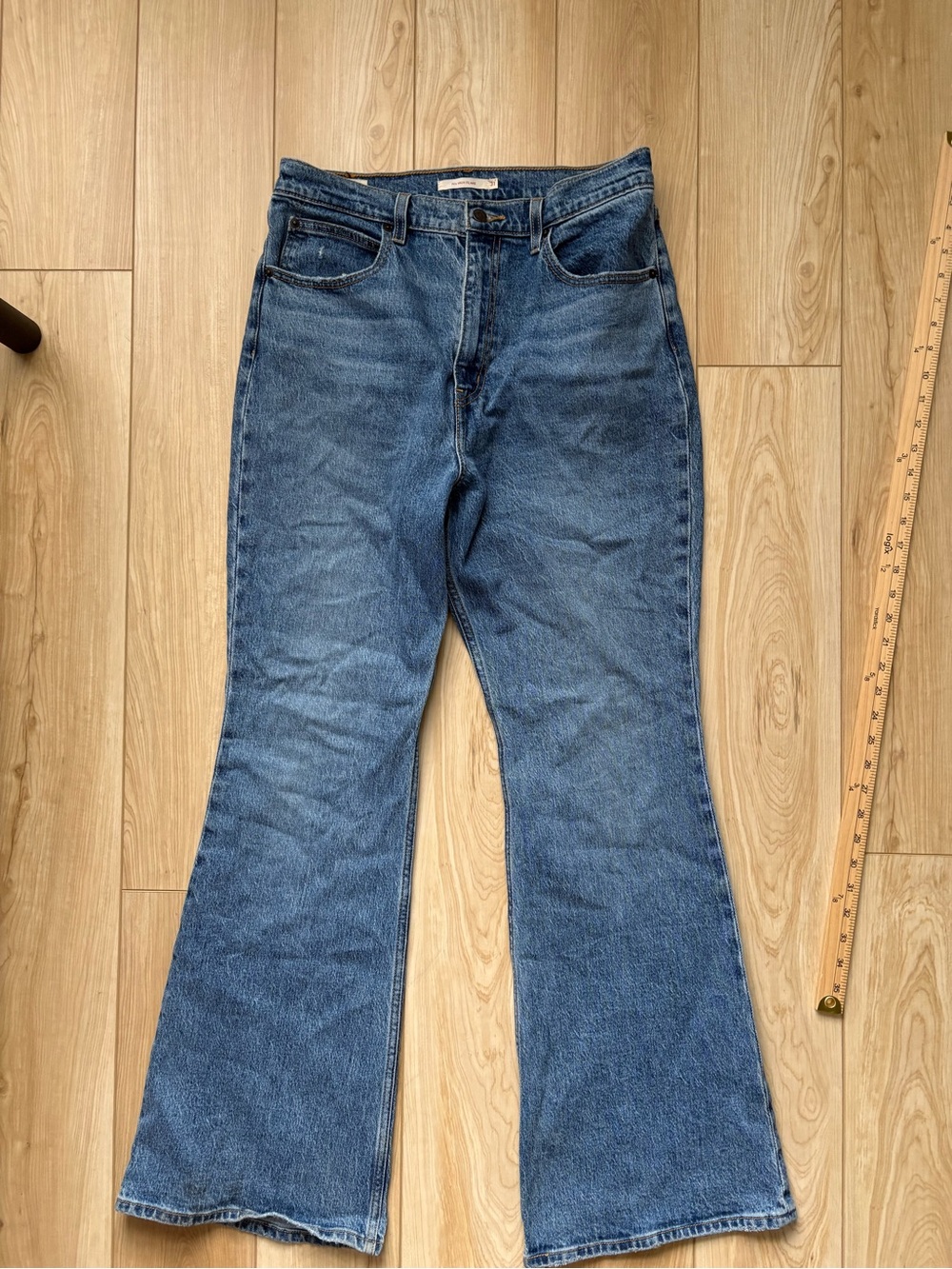 Levi's women’s 70s high flare high waist jeans medium wash 31x32 - Picture 3 of 9